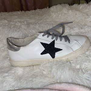 Trendy Star Sneakers